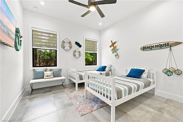 209 35th AVE NW, Naples, FL 34120