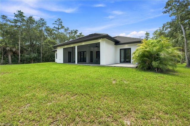 209 35th AVE NW, Naples, FL 34120