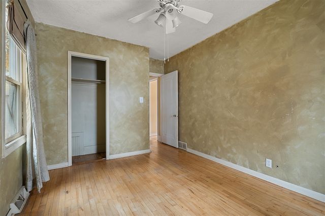 1120 W Maple St, Kalamazoo, MI 49008