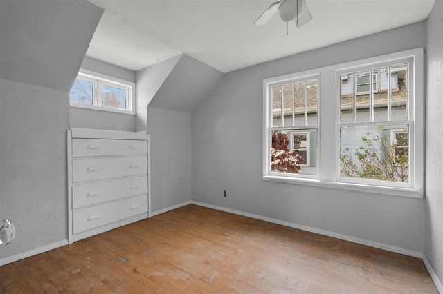 1120 W Maple St, Kalamazoo, MI 49008