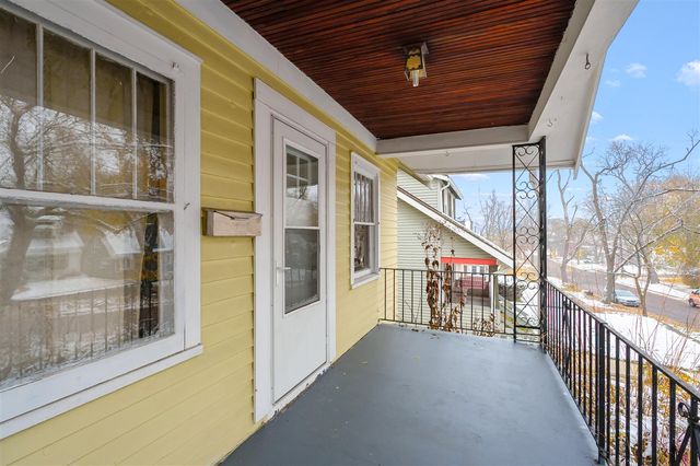 1120 W Maple St, Kalamazoo, MI 49008