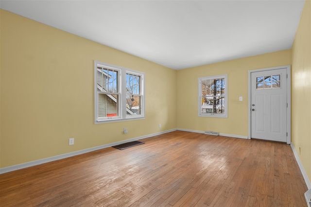 1120 W Maple St, Kalamazoo, MI 49008