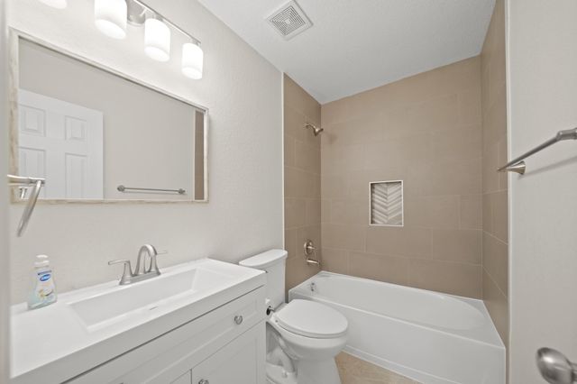 13119 Ridgewood Knoll Lane, Houston, TX 77047