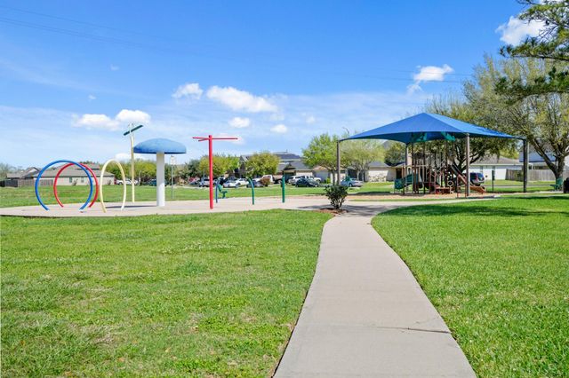 13119 Ridgewood Knoll Lane, Houston, TX 77047