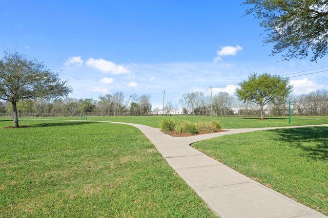 13119 Ridgewood Knoll Lane, Houston, TX 77047