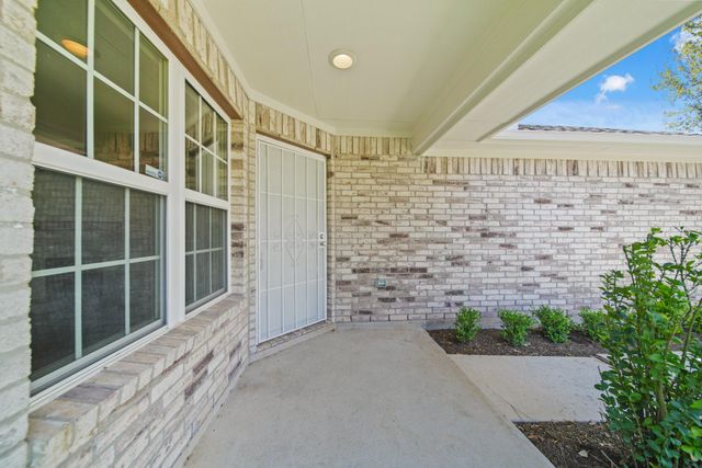 13119 Ridgewood Knoll Lane, Houston, TX 77047