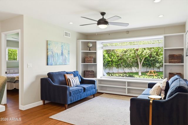 7528 N 6TH Place, Phoenix, AZ 85020