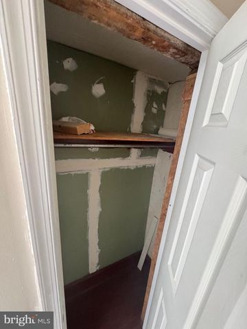 320 E LORRAINE AVE, Baltimore, MD 21218