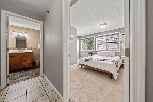 1823 W Northridge Court, Spokane, WA 99208