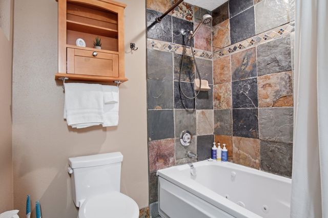 1823 W Northridge Court, Spokane, WA 99208