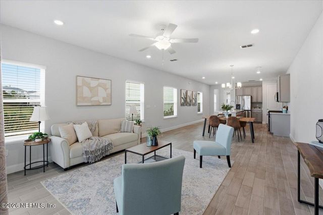 72 CLIFTON BAY Loop, St. Johns, FL 32259