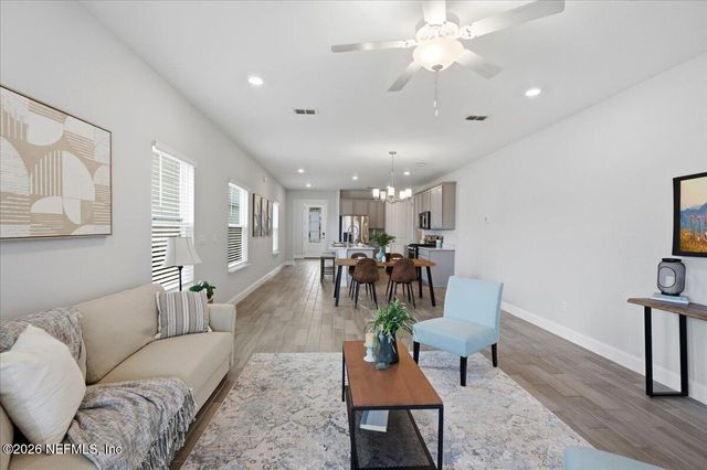 72 CLIFTON BAY Loop, St. Johns, FL 32259