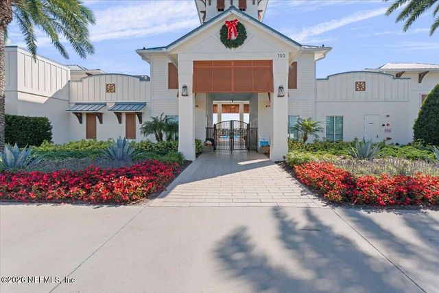 72 CLIFTON BAY Loop, St. Johns, FL 32259