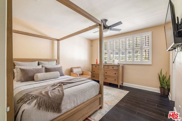 15514 High Knoll Road, Encino (los Angeles), CA 91436