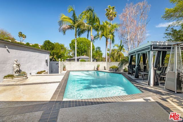 15514 High Knoll Road, Encino (los Angeles), CA 91436