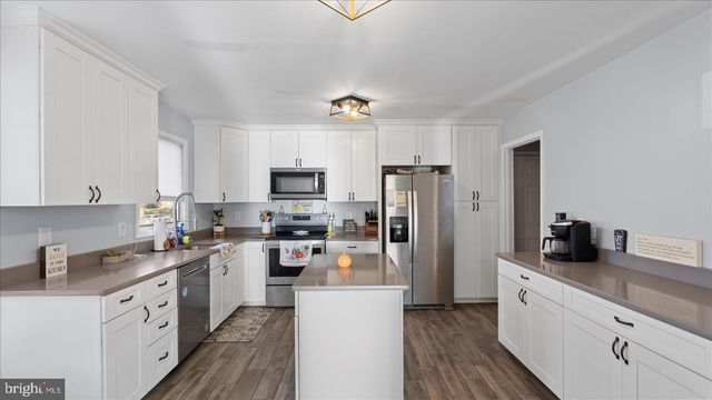 9905 MAGLEDT RD, Baltimore, MD 21234