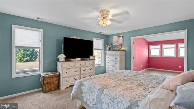 9905 MAGLEDT RD, Baltimore, MD 21234