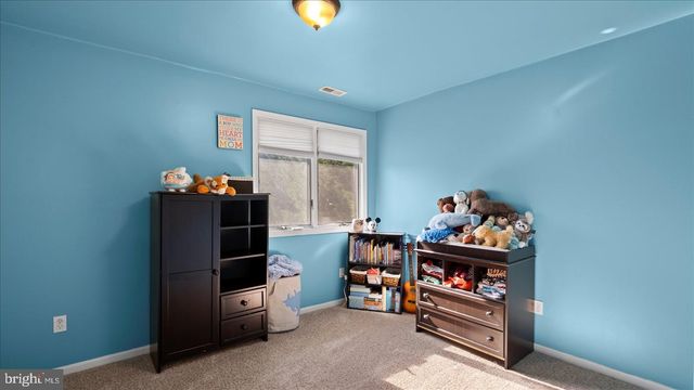 9905 MAGLEDT RD, Baltimore, MD 21234