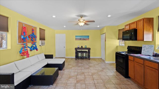 9905 MAGLEDT RD, Baltimore, MD 21234