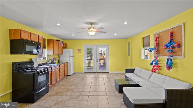 9905 MAGLEDT RD, Baltimore, MD 21234