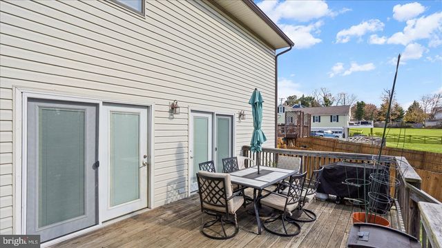 9905 MAGLEDT RD, Baltimore, MD 21234