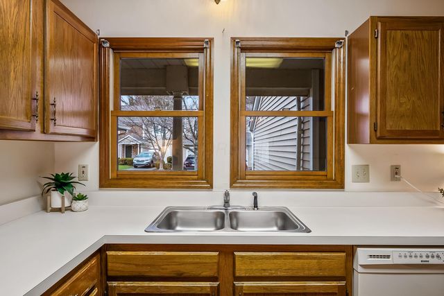 3741 Baybridge Lane, Dublin, OH 43016