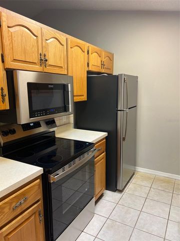 12449 ORANGEWOOD CIRCLE 17, Tavares, FL 32778