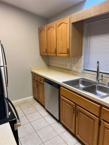 12449 ORANGEWOOD CIRCLE 17, Tavares, FL 32778