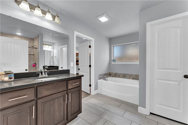 5901 Silas Street, Bentonville, AR 72713