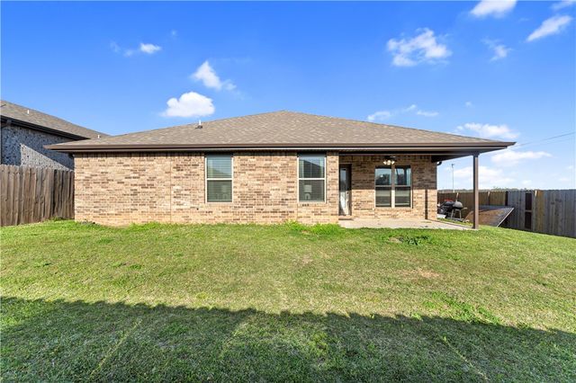 5901 Silas Street, Bentonville, AR 72713