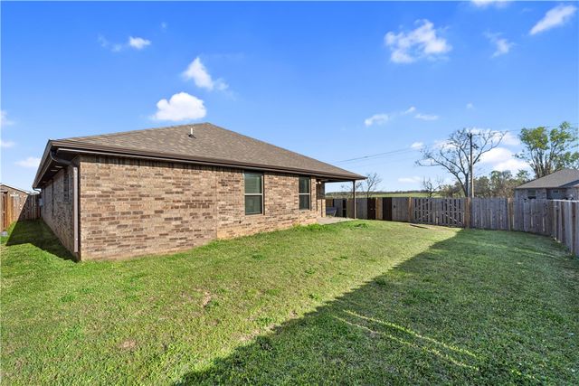 5901 Silas Street, Bentonville, AR 72713