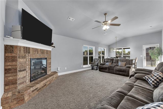 5901 Silas Street, Bentonville, AR 72713