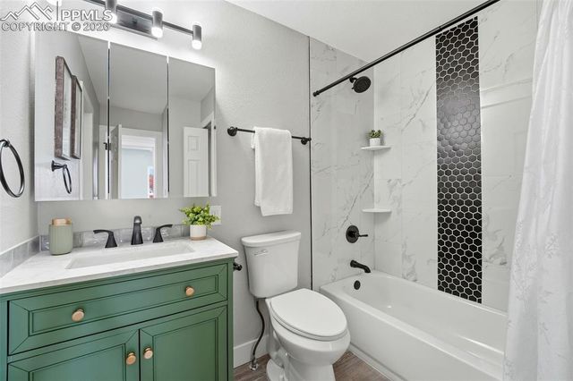 4430 Berryknoll Drive, Colorado Springs, CO 80916