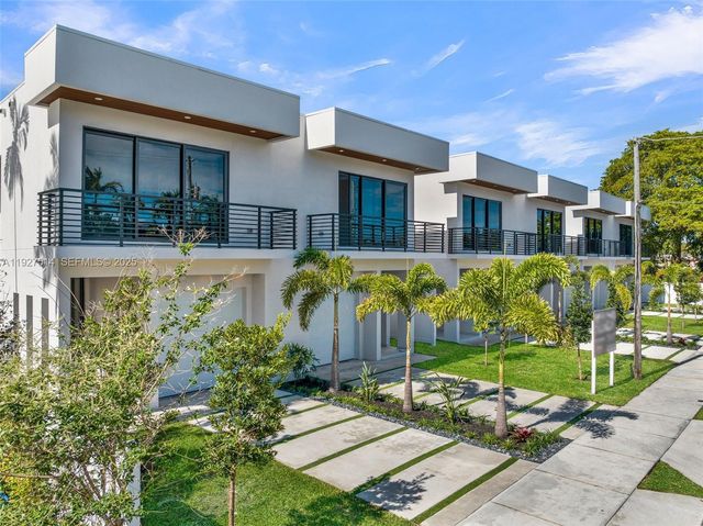 915 NE 17th Ter, Fort Lauderdale, FL 33304