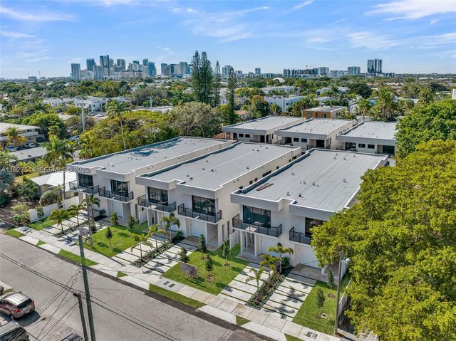 915 NE 17th Ter, Fort Lauderdale, FL 33304