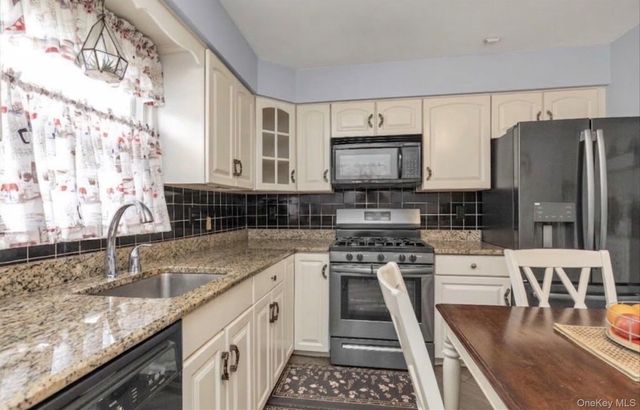 122-33 192nd Street, Springfield Gardens, NY 11413