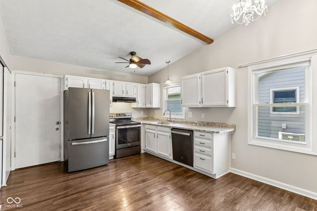 1200 Timber Creek Lane, Greenwood, IN 46142