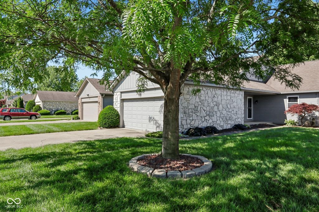 1200 Timber Creek Lane, Greenwood, IN 46142
