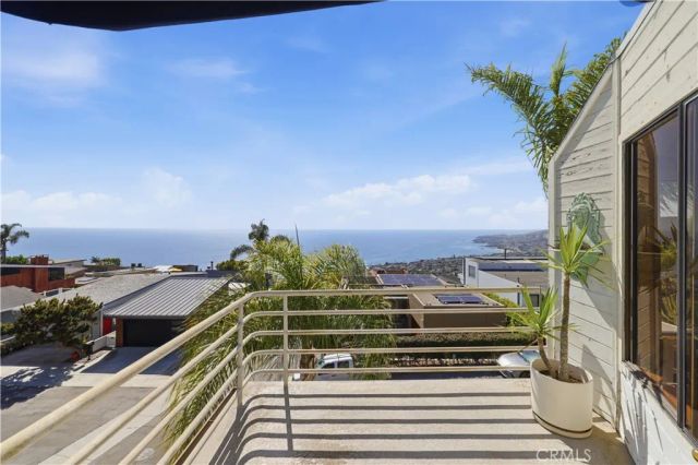 1130 Del Mar Avenue, Laguna Beach, CA 92651