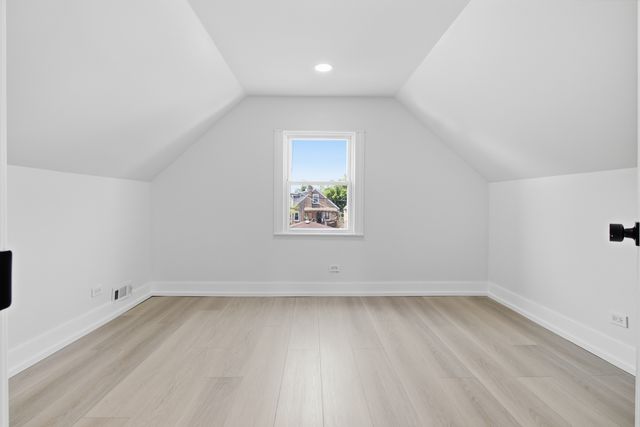 3250 N Olcott Avenue, Chicago, IL 60634