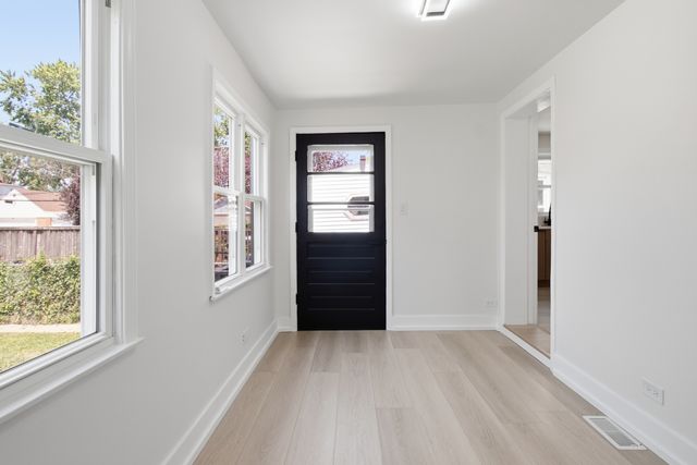 3250 N Olcott Avenue, Chicago, IL 60634