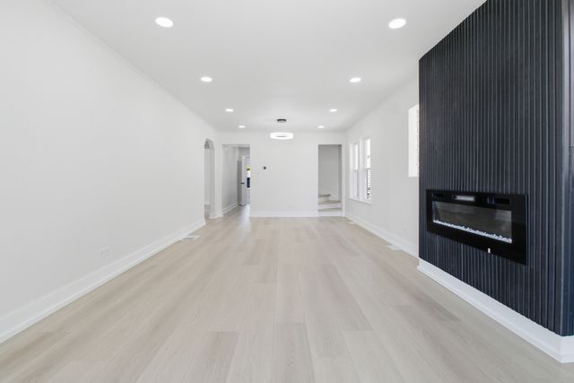 3250 N Olcott Avenue, Chicago, IL 60634