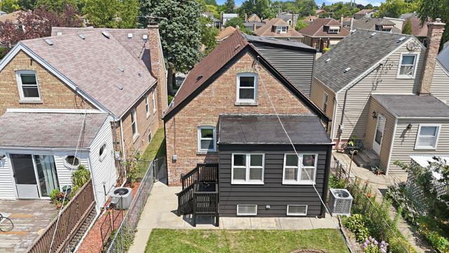 3250 N Olcott Avenue, Chicago, IL 60634