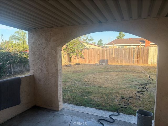 8636 Tamarind, Fontana, CA 92335