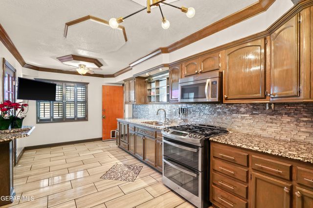 3808 Johnson Avenue, El Paso, TX 79930