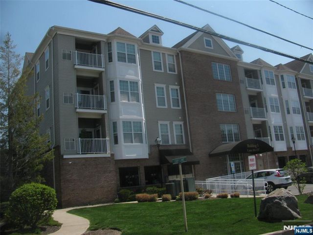 502 Bushes Lane, Elmwood Park, NJ 07407
