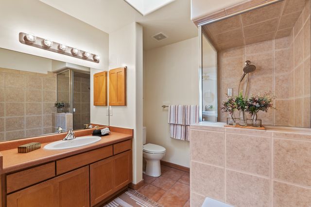41 E Via Plaza Nueva, Santa Fe, NM 87507