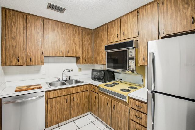 2700 BAYSHORE BOULEVARD 1305, Dunedin, FL 34698