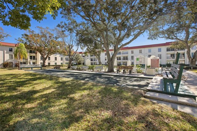 2700 BAYSHORE BOULEVARD 1305, Dunedin, FL 34698