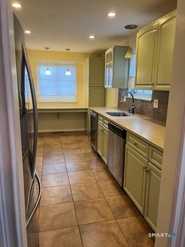 82 River Bend Road A, Stratford, CT 06614